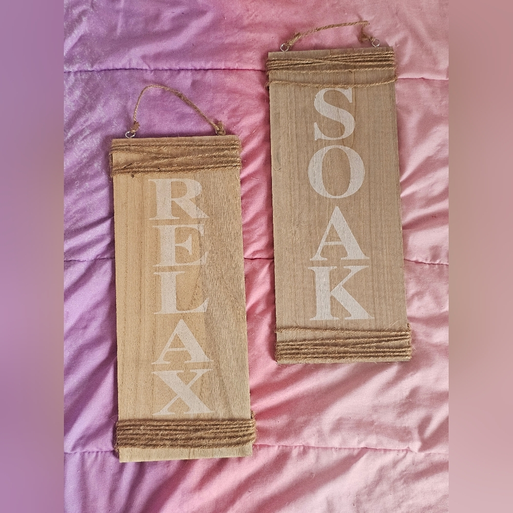 Wooden Relax and Soak Wall Decor